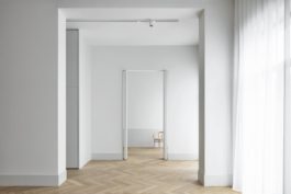 Studio Jan Vermeulen - appartement refurbishment renovation anvers antwerp white timber floor Studio Jan Vermeulen, Architecture & Urbanism