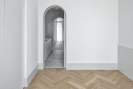 Studio Jan Vermeulen - appartement refurbishment renovation anvers antwerp white timber floor Studio Jan Vermeulen, Architecture & Urbanism