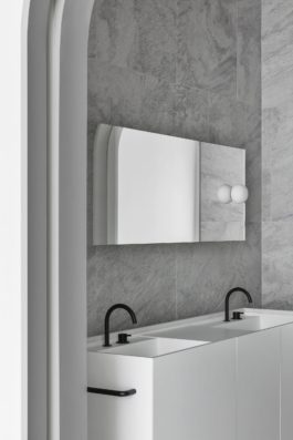 Studio Jan Vermeulen - appartement refurbishment renovation anvers antwerp white timber floor Studio Jan Vermeulen, Architecture & Urbanism