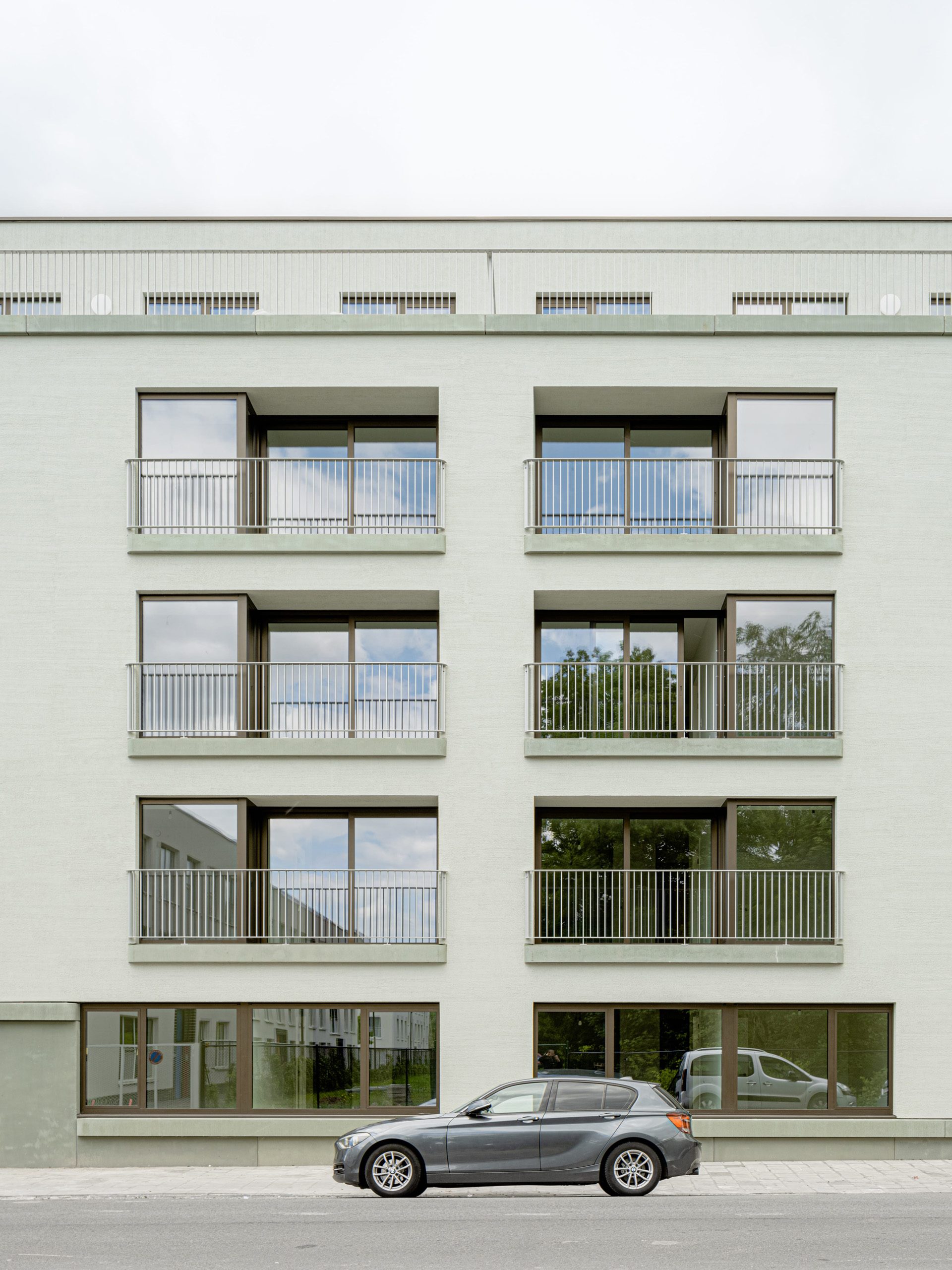 Studio Jan Vermeulen - SOHO - 66 social housing units in Brussels residential building front facade Studio Jan Vermeulen, Architecture & Urbanism