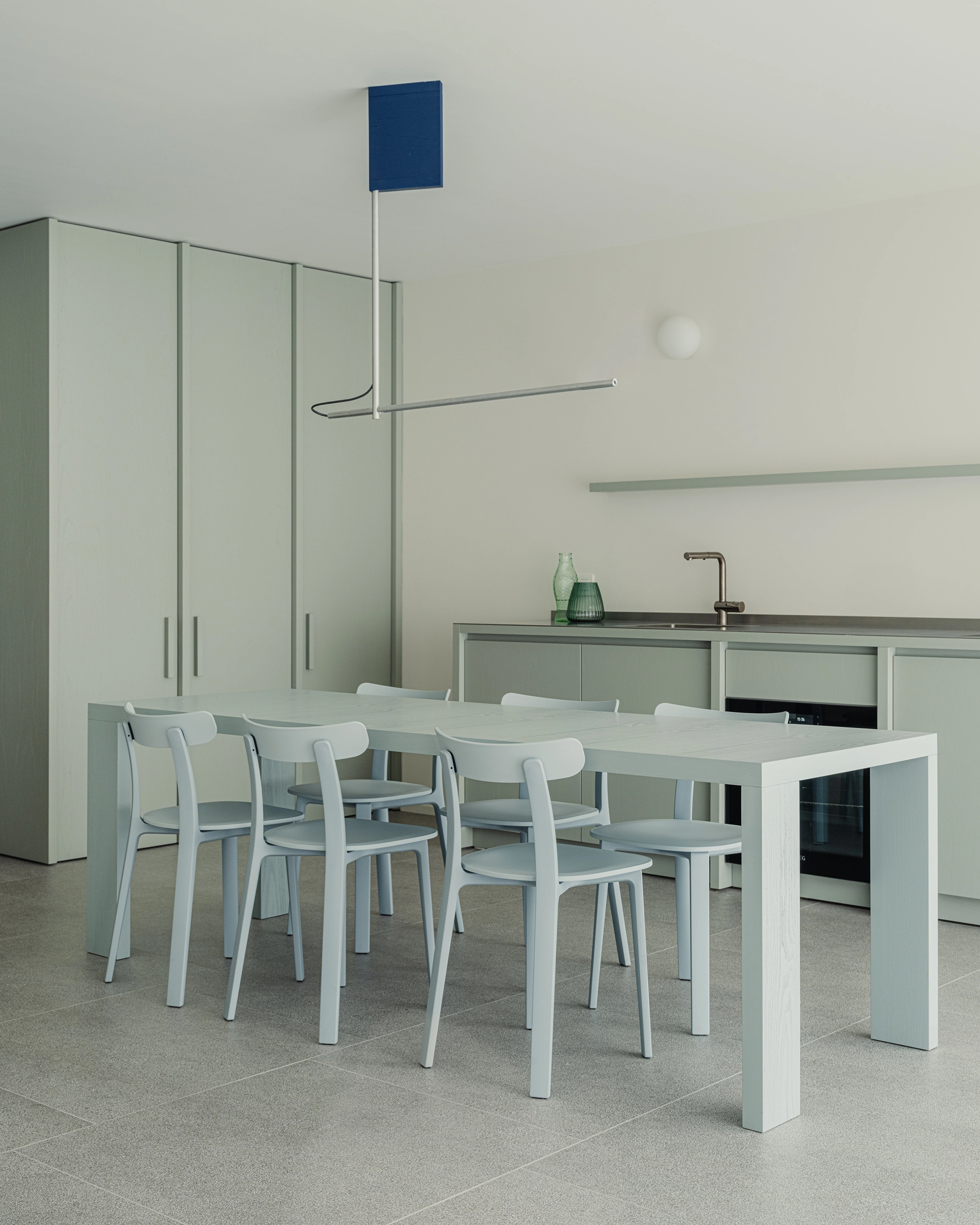 Studio Jan Vermeulen - appartement refurbishment renovation knokke green massieve timber furnitures bespoke Studio Jan Vermeulen, Architecture & Urbanism