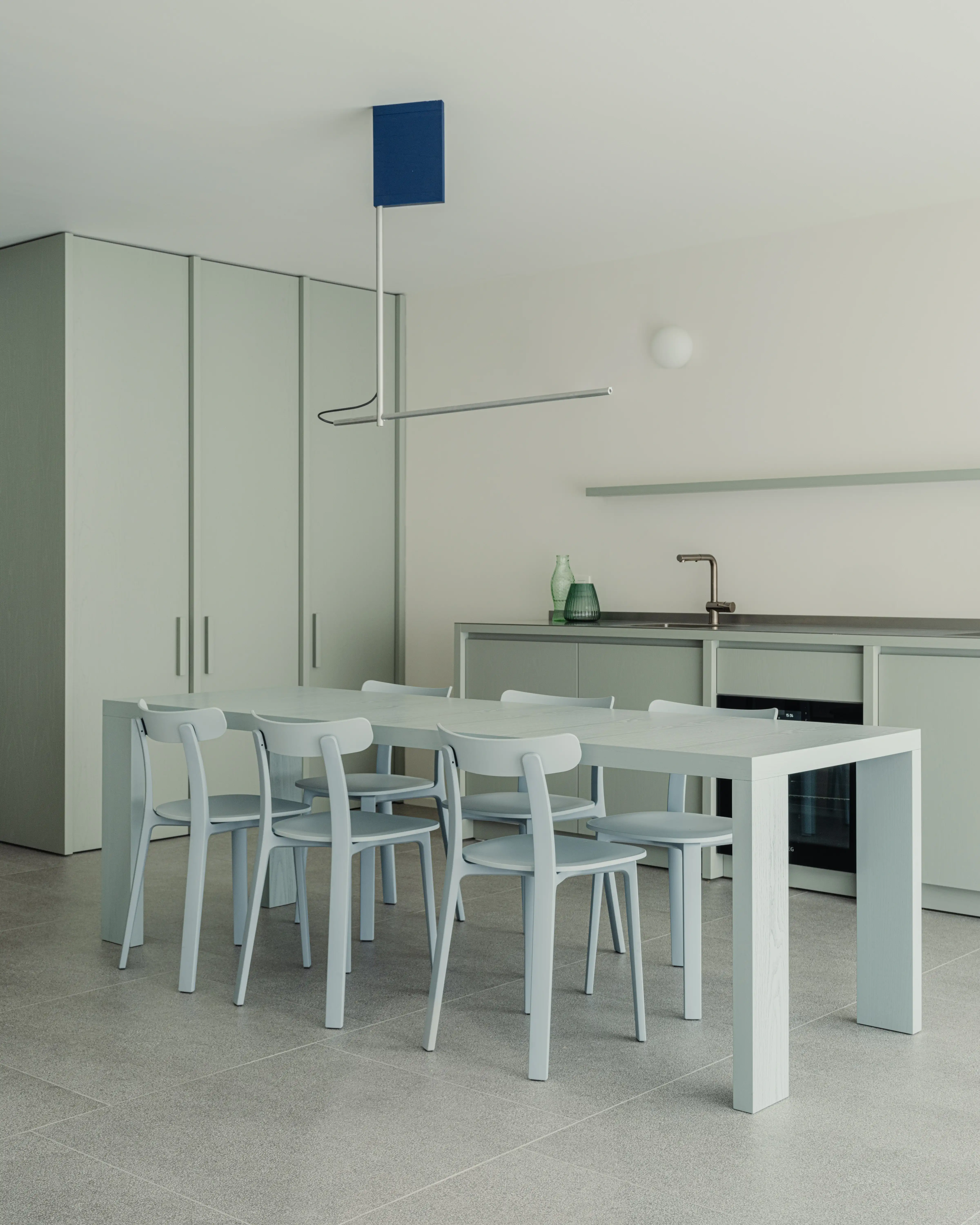 Studio Jan Vermeulen - appartement refurbishment renovation knokke green massieve timber furnitures bespoke Studio Jan Vermeulen, Architecture & Urbanism